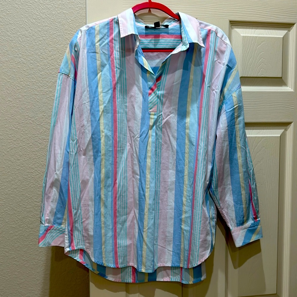 Tommy Hilfiger women’s medium blouse multi colored NWOT